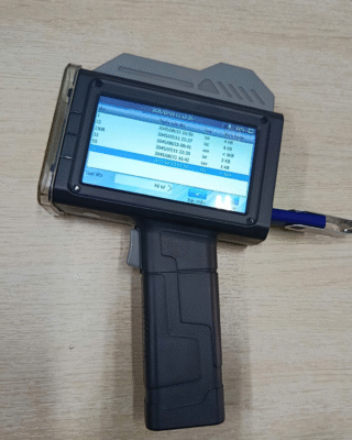 in file hàng loạt từ máy in date cầm tay