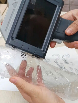 in date trên bao bì nhựa, giấy, kim loại 