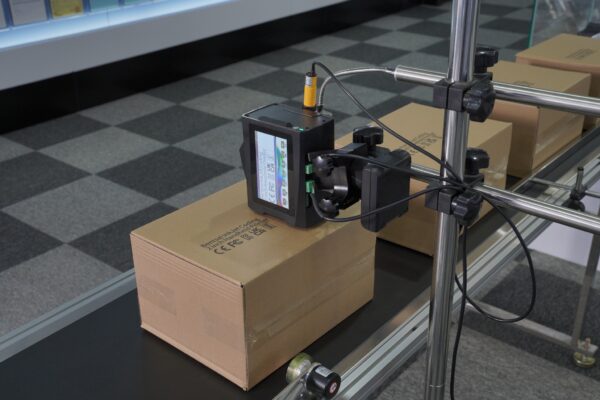 in phun cầm tay khổ cao 46mm Bentsai B45