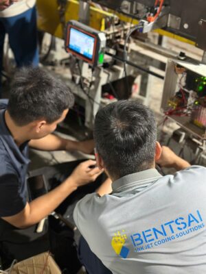 giao hàng lắp đặt hướng dẫn sử dụng máy in date